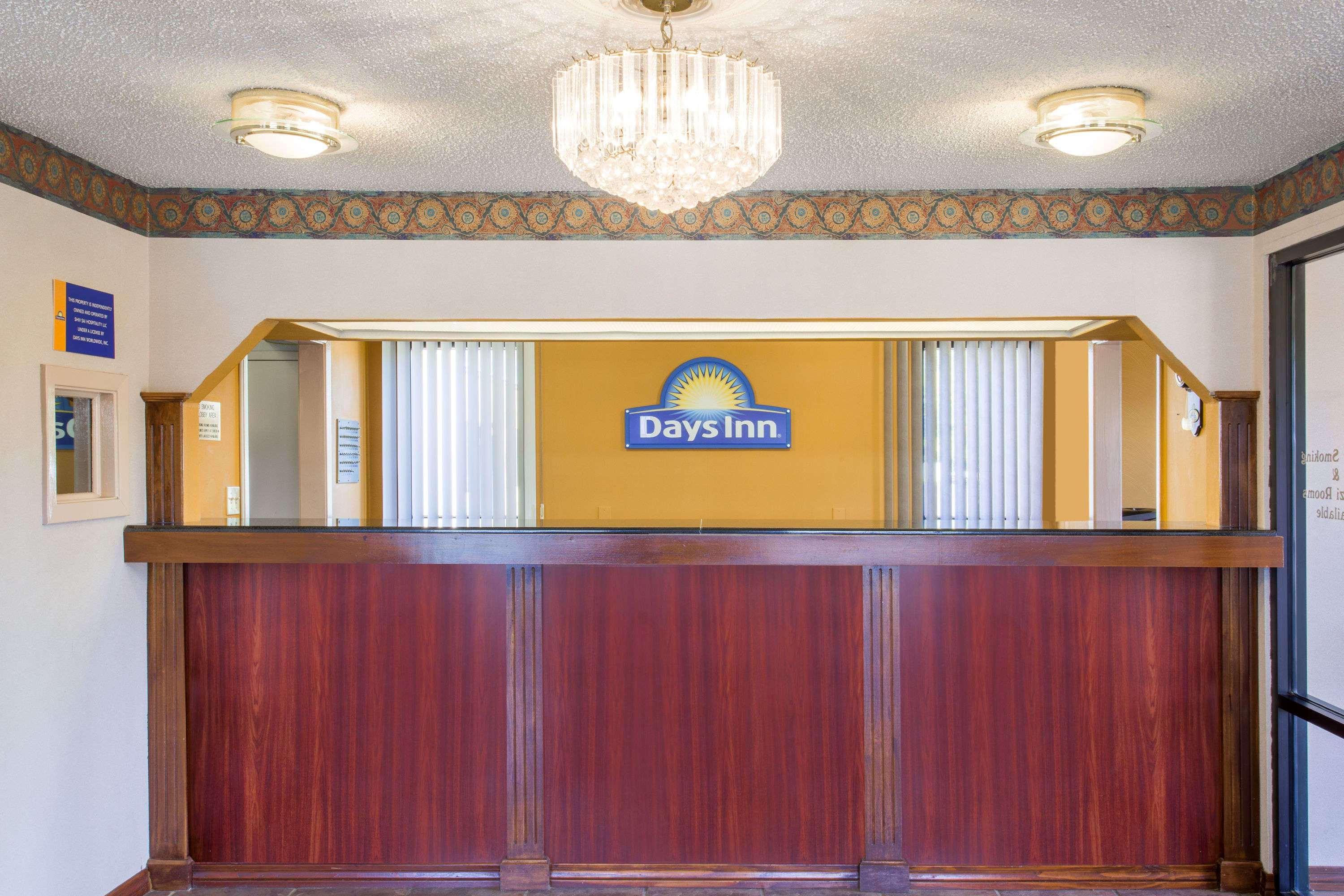 Days Inn By Wyndham פיקאיון מראה חיצוני תמונה